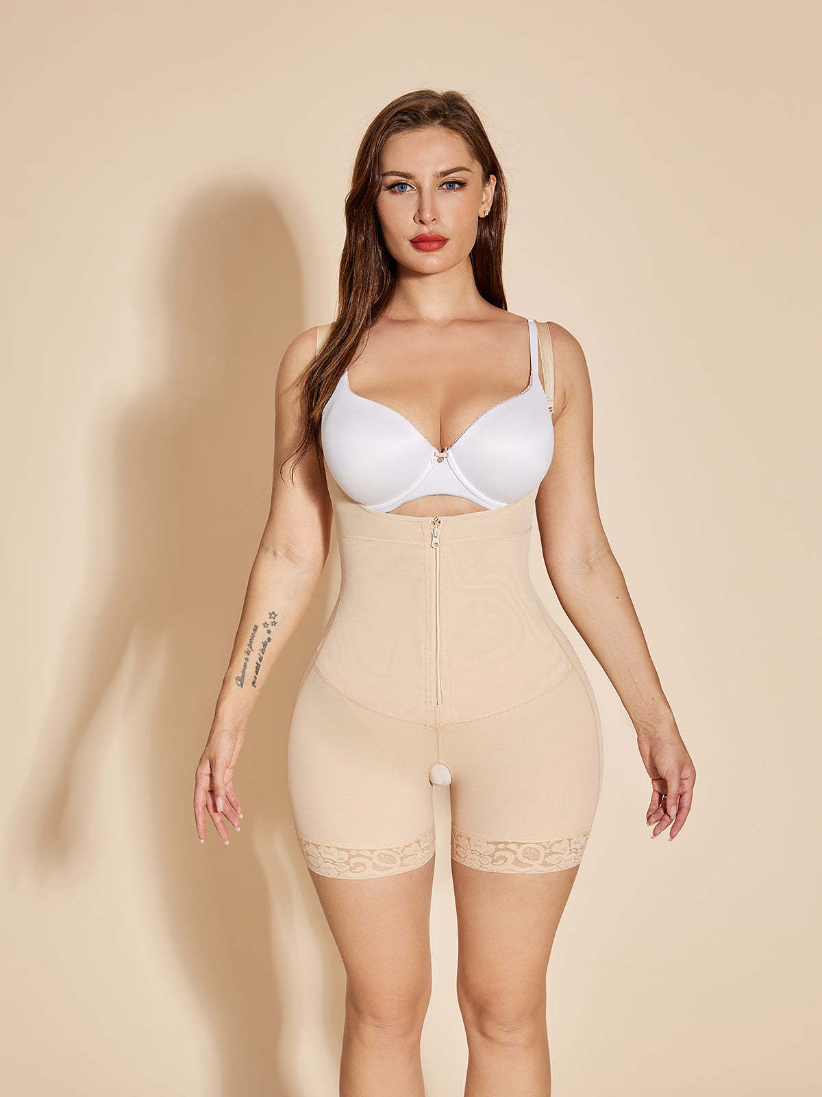 buste-ouvert-pour-femme-shapewear-butt-lifting-body-shaper-tan_6212. Simplifiez vos achats avec Diaytar, le e-commerce nouvelle génération