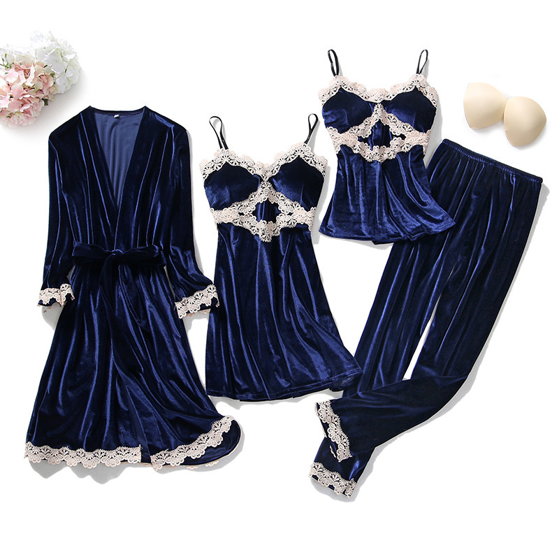 nouveau-pyjama-quatre-pieces-en-velours-dore-pour-femme_9259. Des produits variés pour tous les besoins sur Diaytar Sénégal