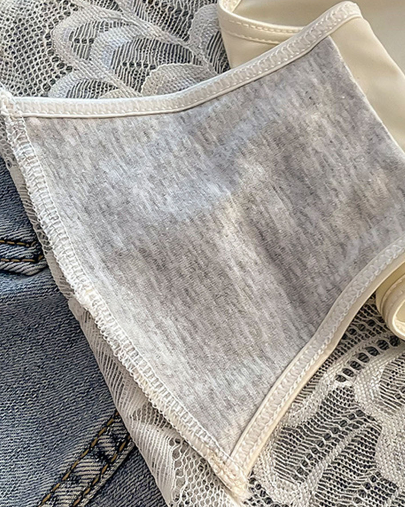Slip en coton croisé avec nœud