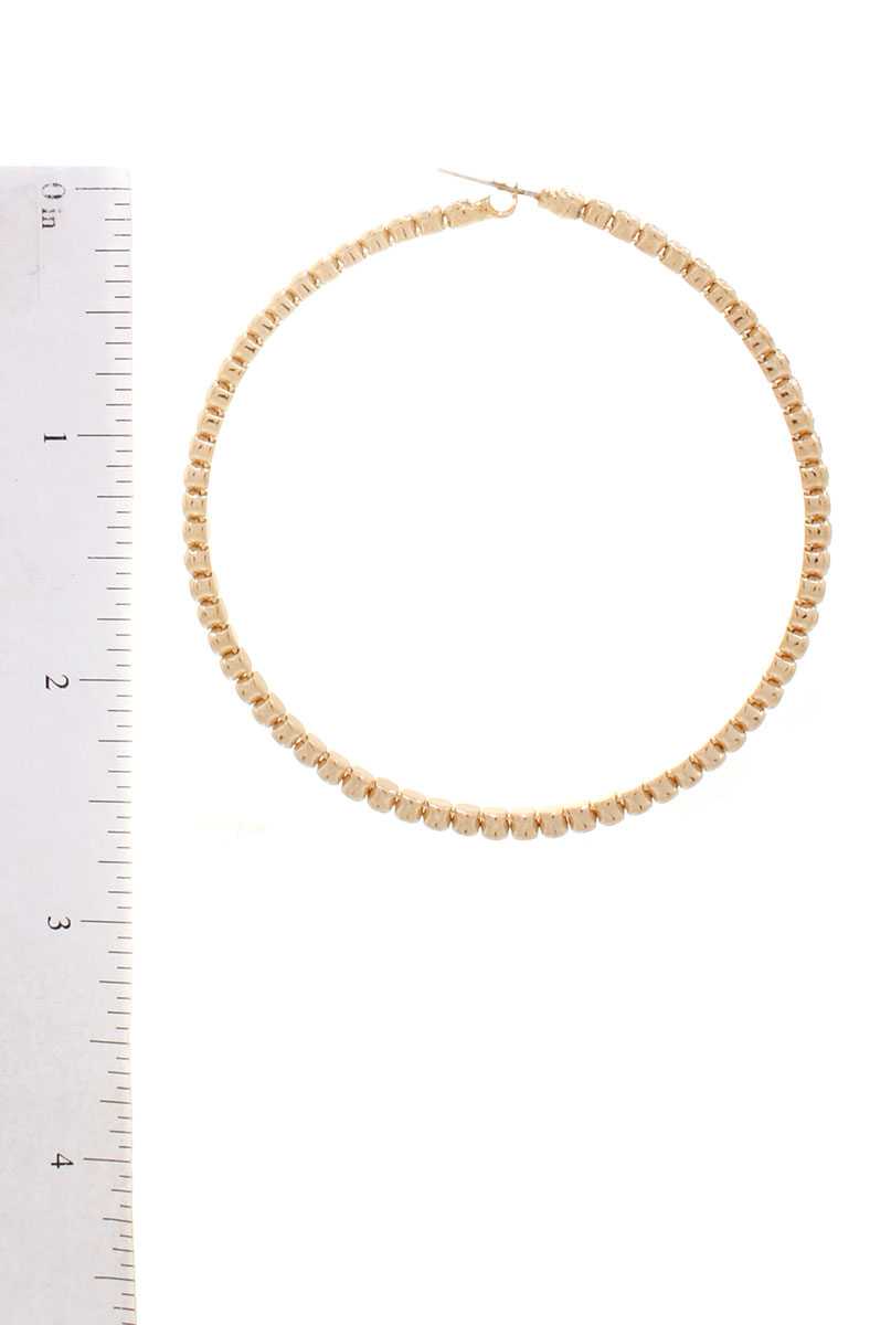 Boucle d'oreille créole classique en strass de base