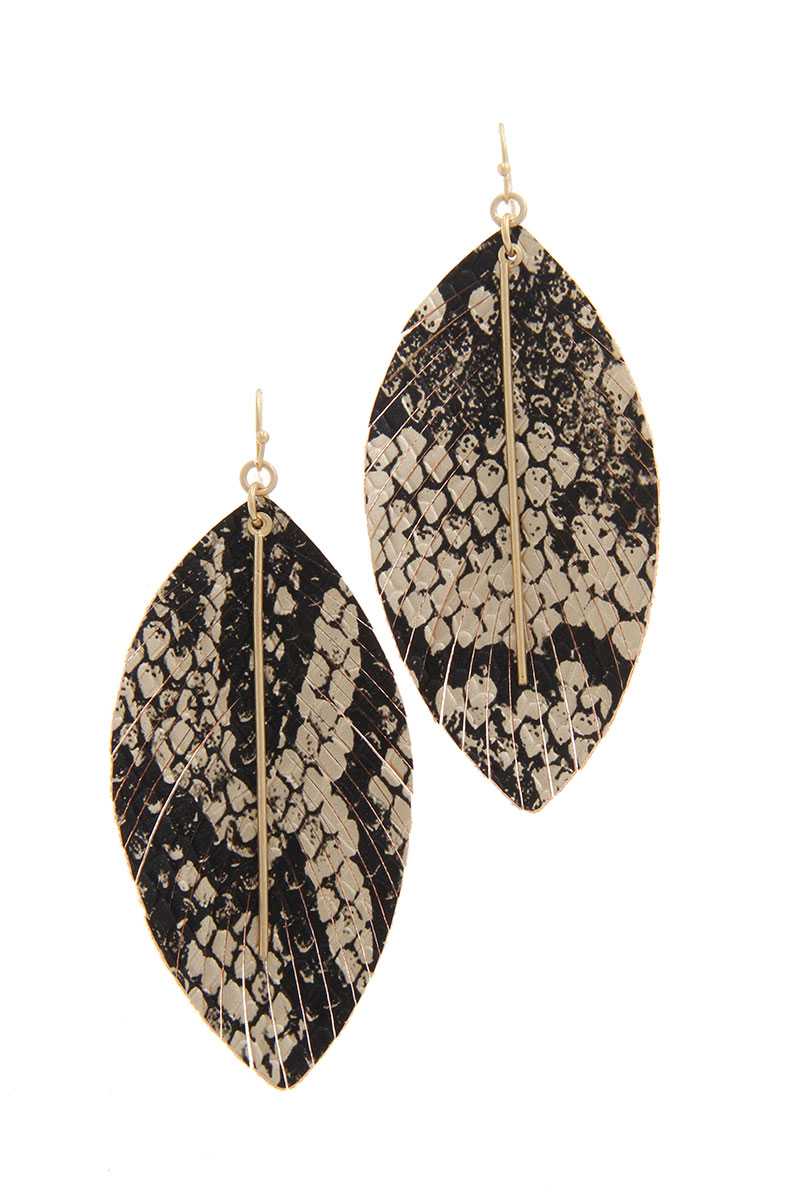 Boucle d'oreille pendante avec barre en métal à motif serpent