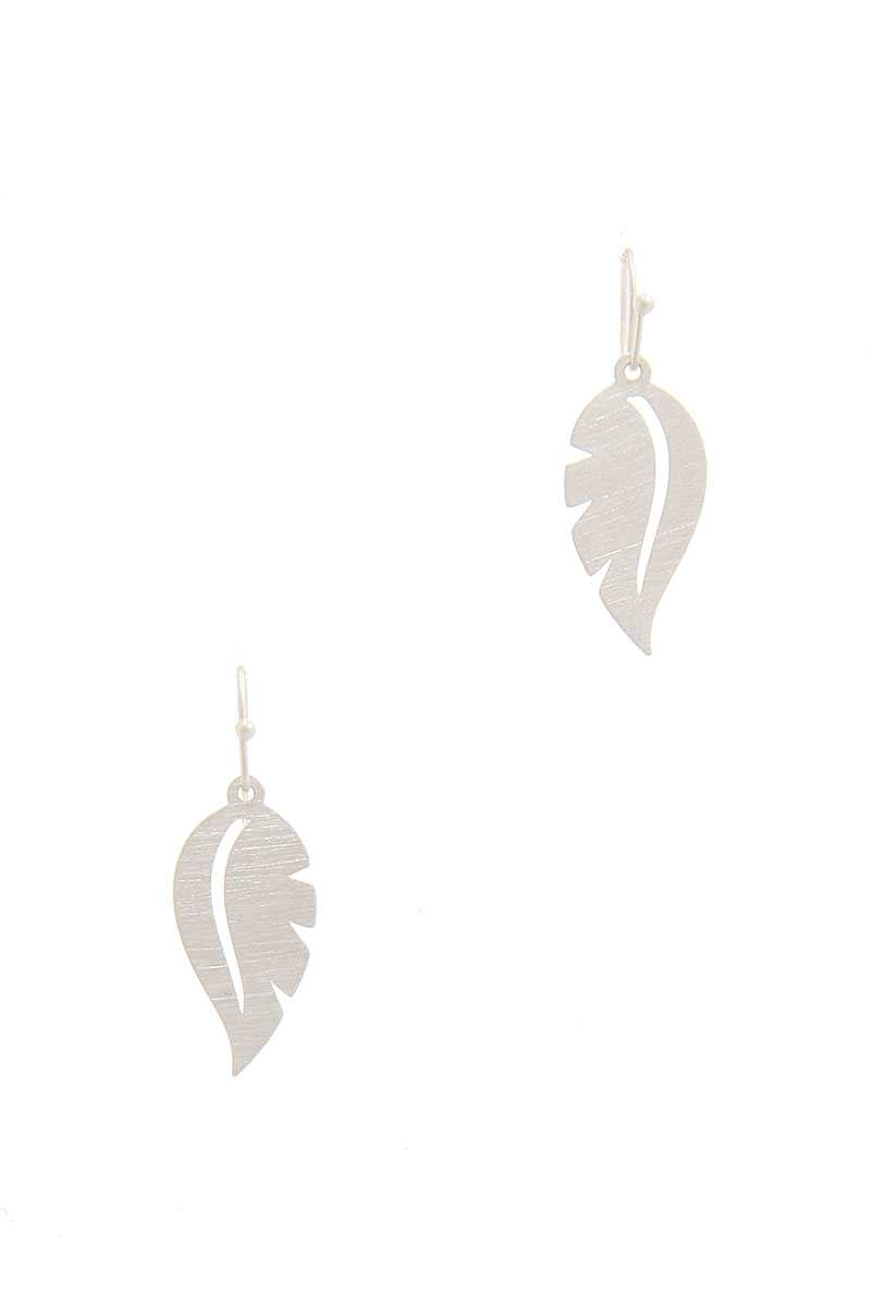 Boucle d'oreille pendante en forme de feuille