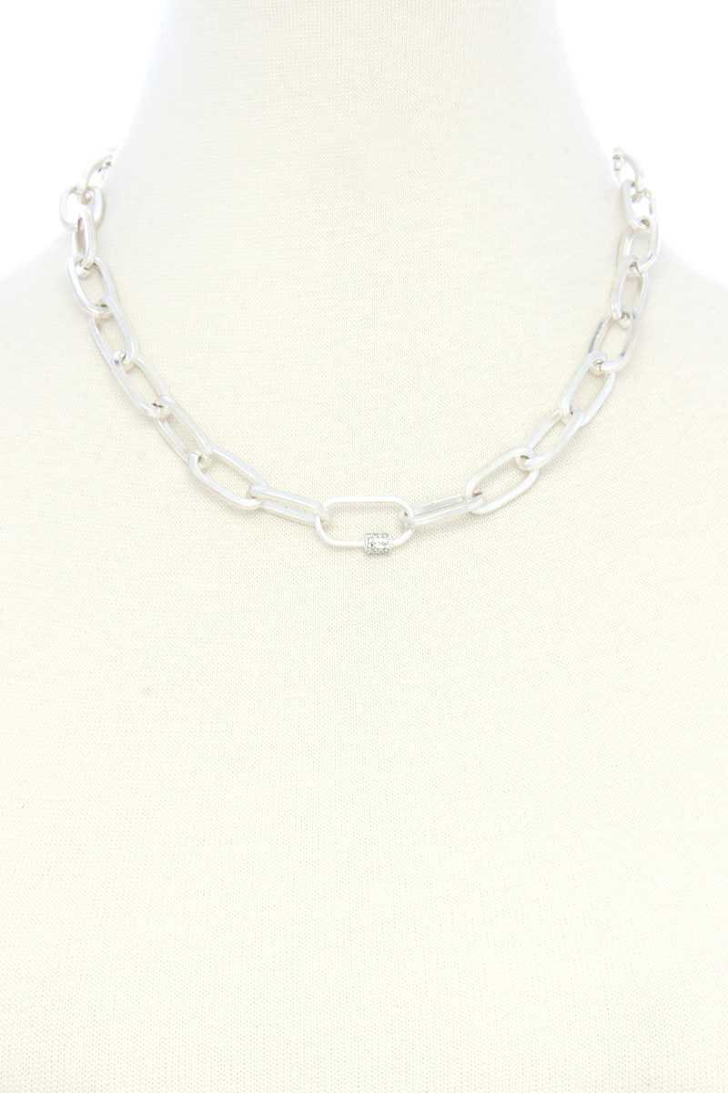Collier à maillons ovales en rouleau de strass délicat