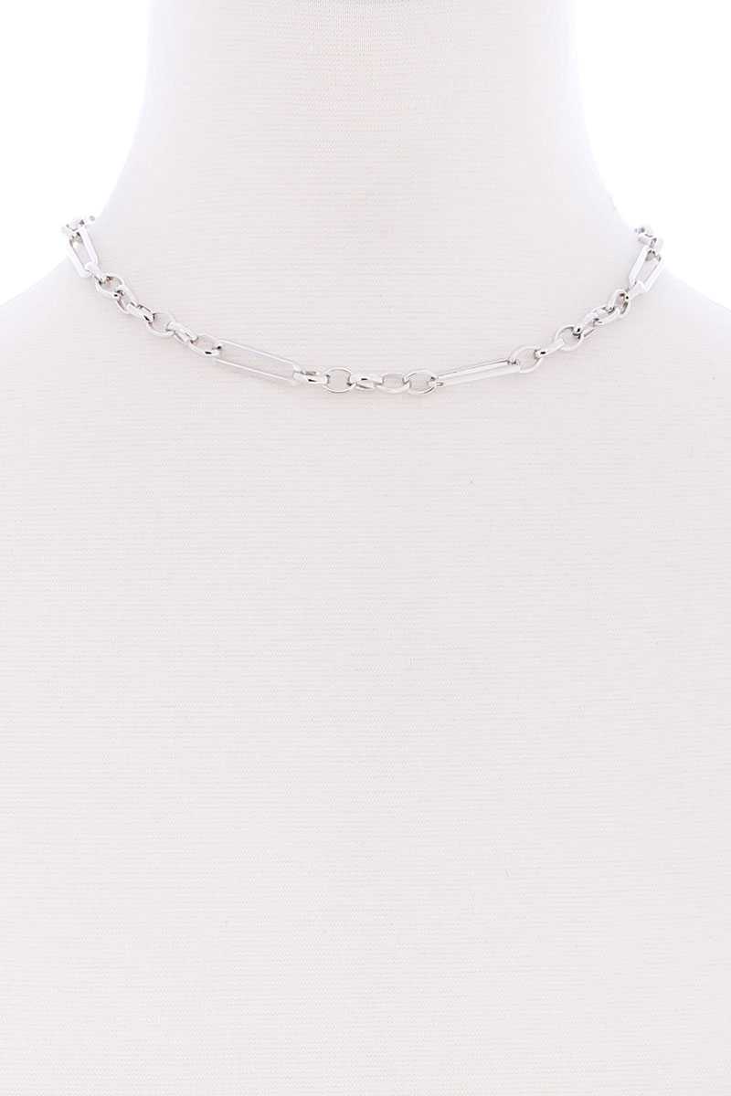 Collier court à chaîne unique en métal