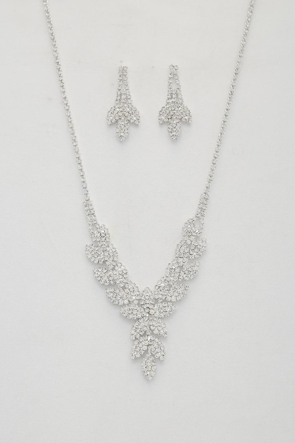Collier en cristal à motif de feuilles