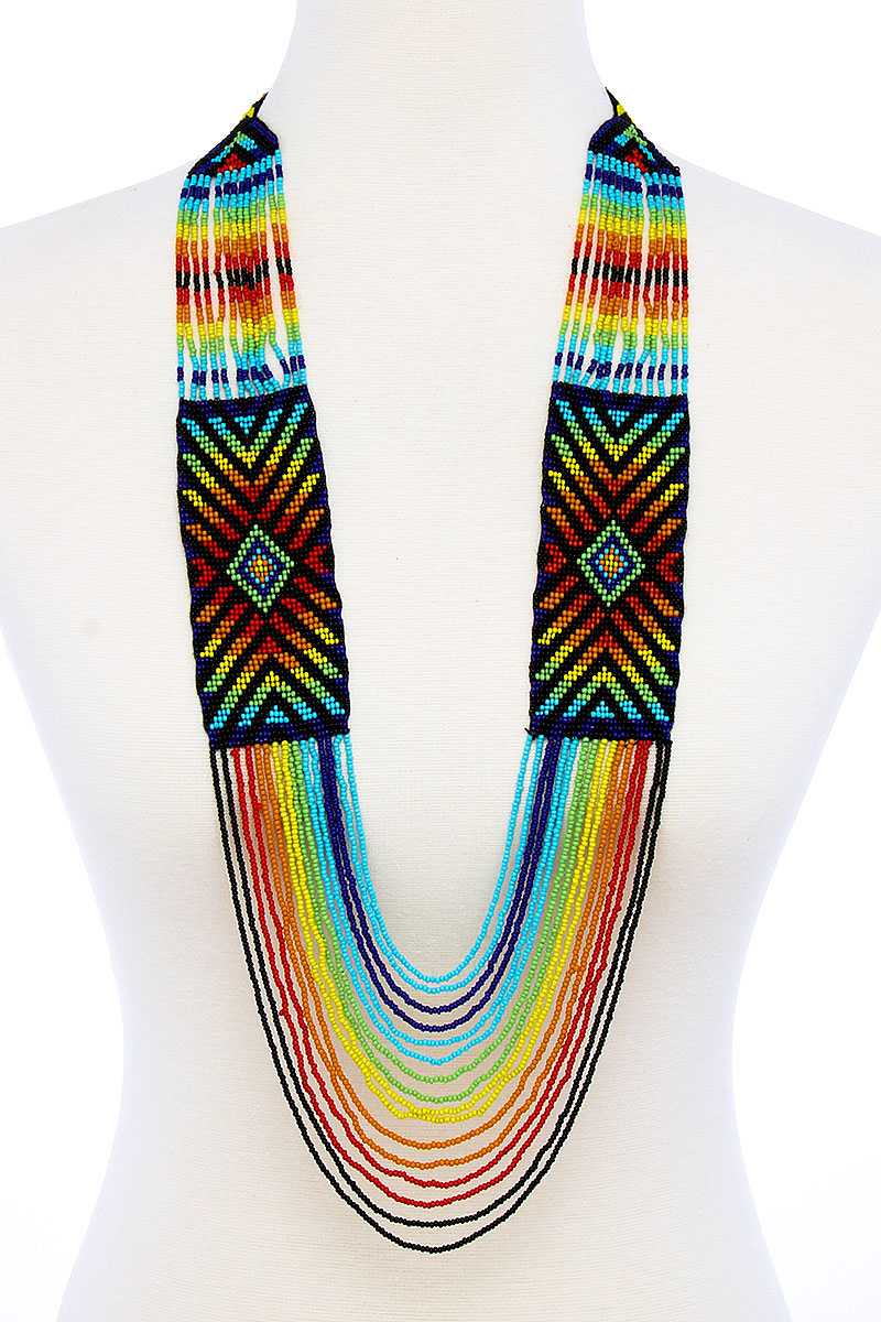 Collier long à motif ancien multi-perles à la mode