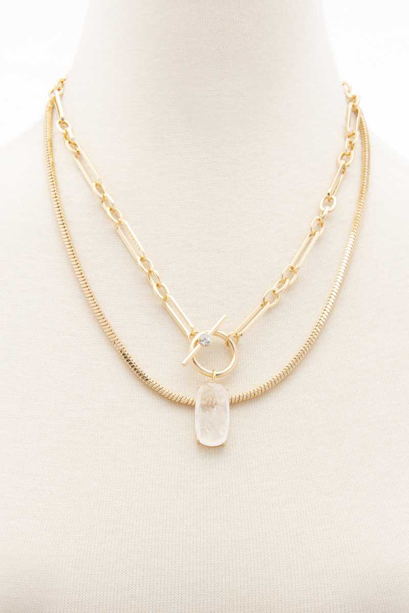 Collier superposé à fermoir à bascule en pierre ovale