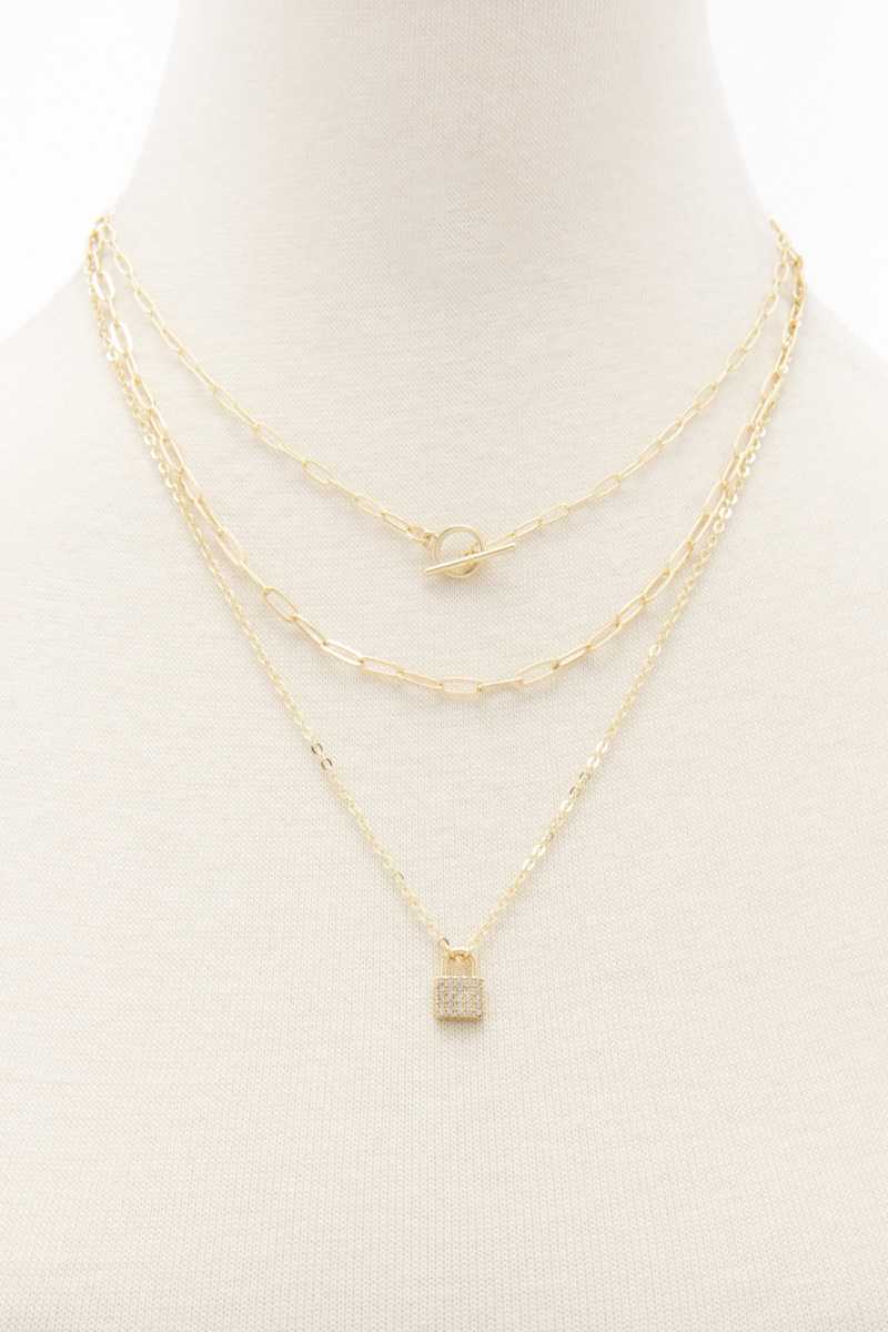 Collier superposé à maillons ovales avec breloque de verrouillage