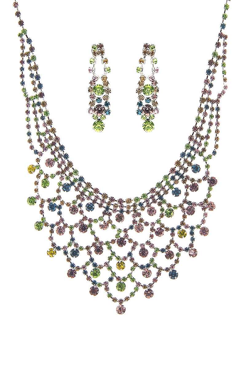 Ensemble collier et boucles d'oreilles en strass design de mode