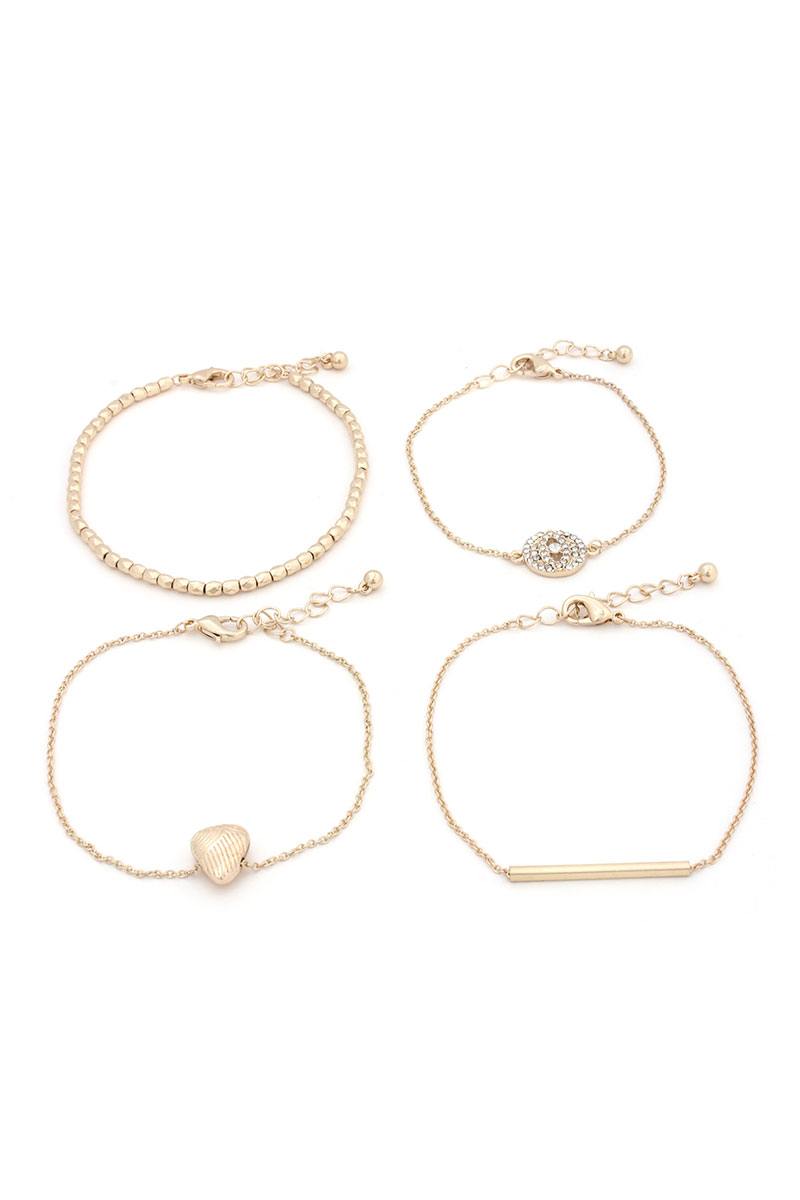 Ensemble de bracelets en métal