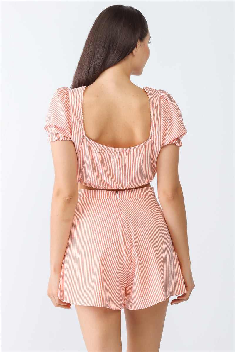 Ensemble haut court à manches courtes et short taille haute à rayures blanches et orange