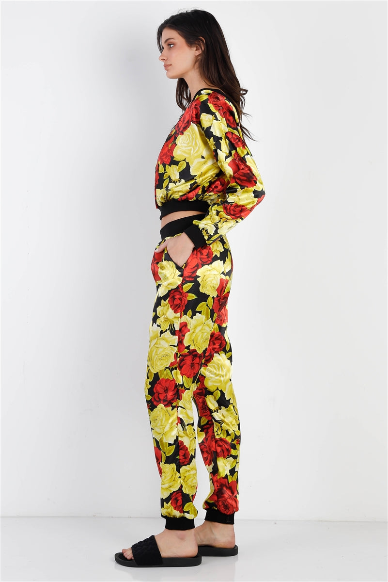 Ensemble haut et pantalon à col en V à imprimé floral rouge et citron vert effet satiné noir et rouge