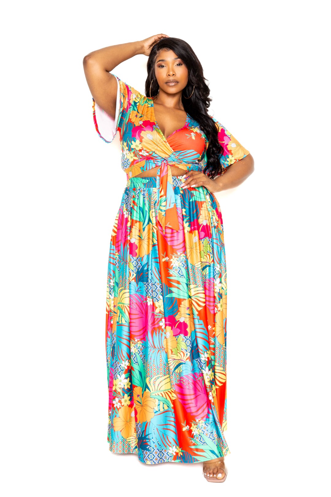 Ensemble jupe longue et haut à fleurs tropicales