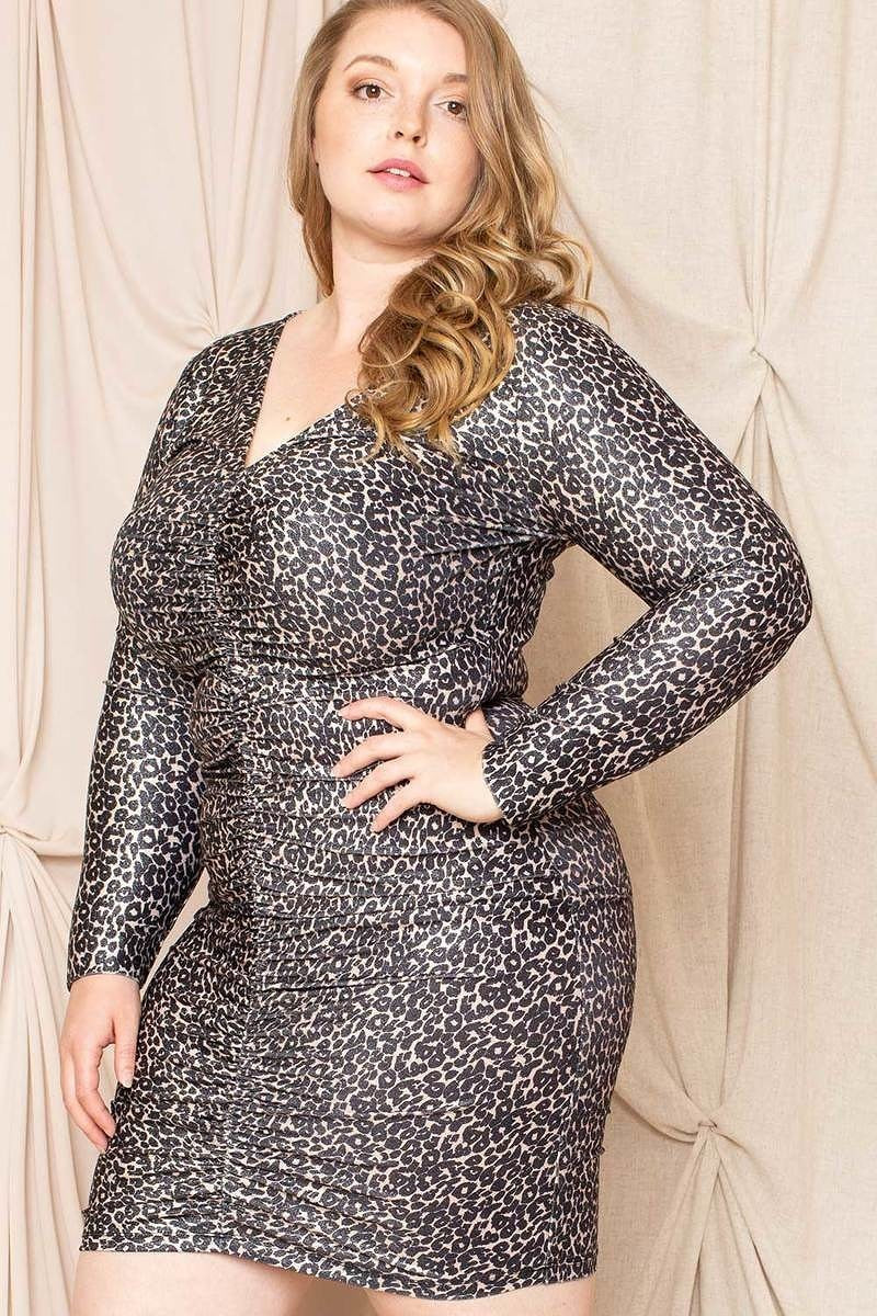 Mini-robe froncée à imprimé léopard grande taille