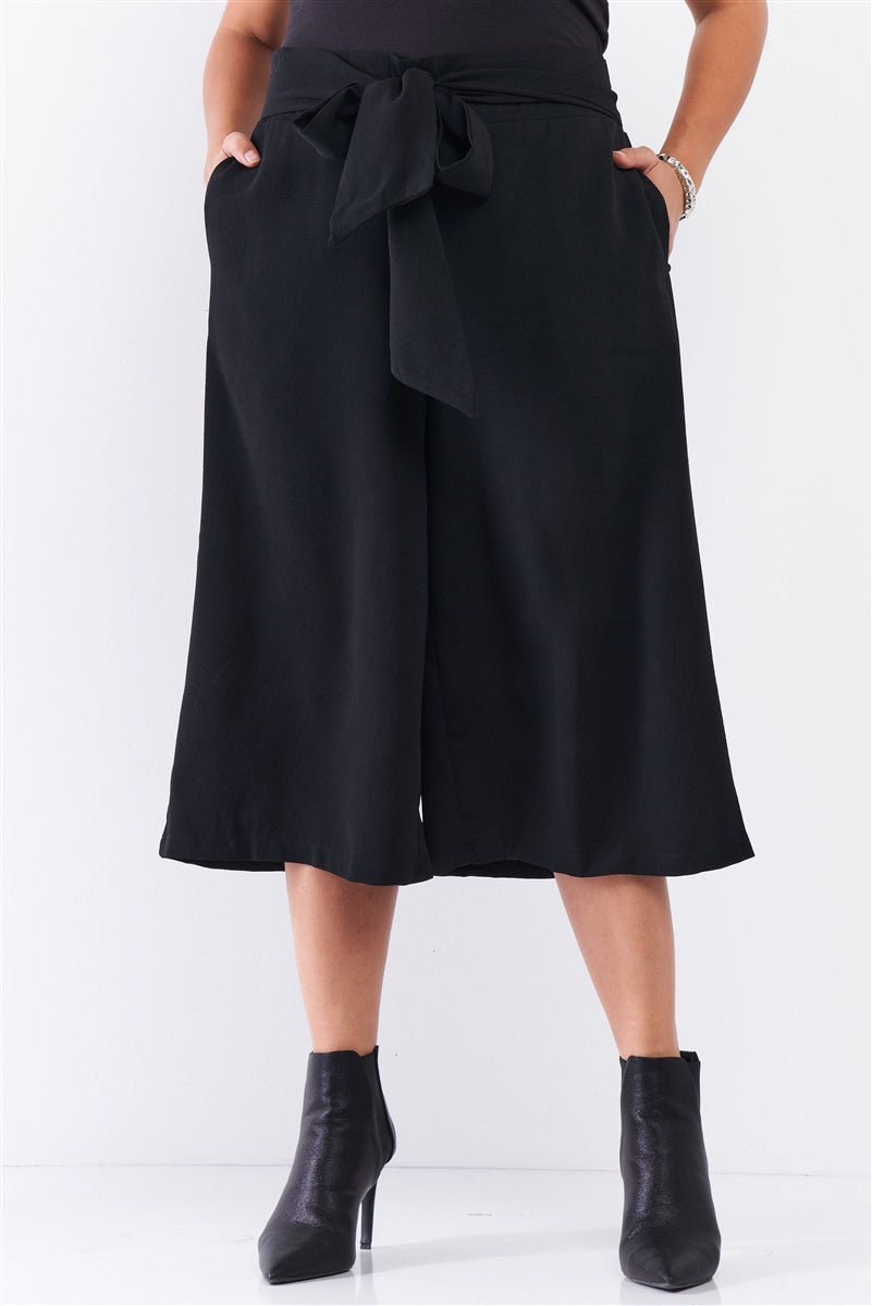 Plus Pantalon noir à nouer taille haute, jambe large, longueur midi