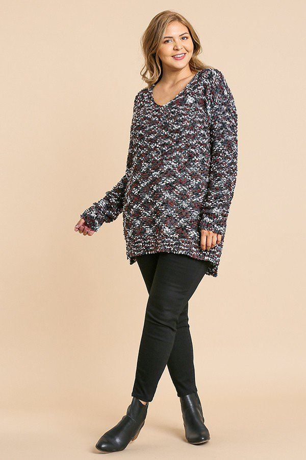 Pull tunique multicolore à manches longues et col en V en tricot doux