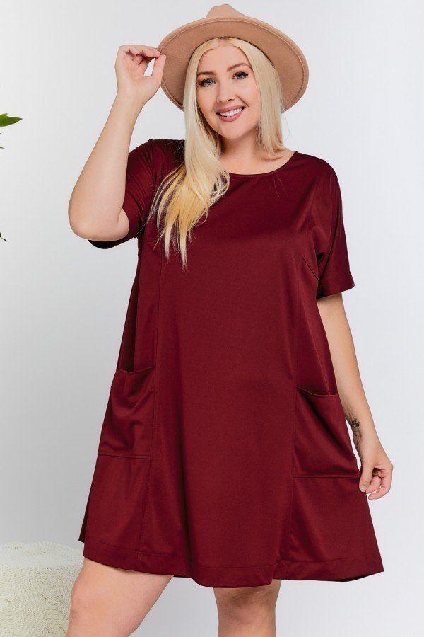 Robe unie à manches courtes et dos plissé avec poches