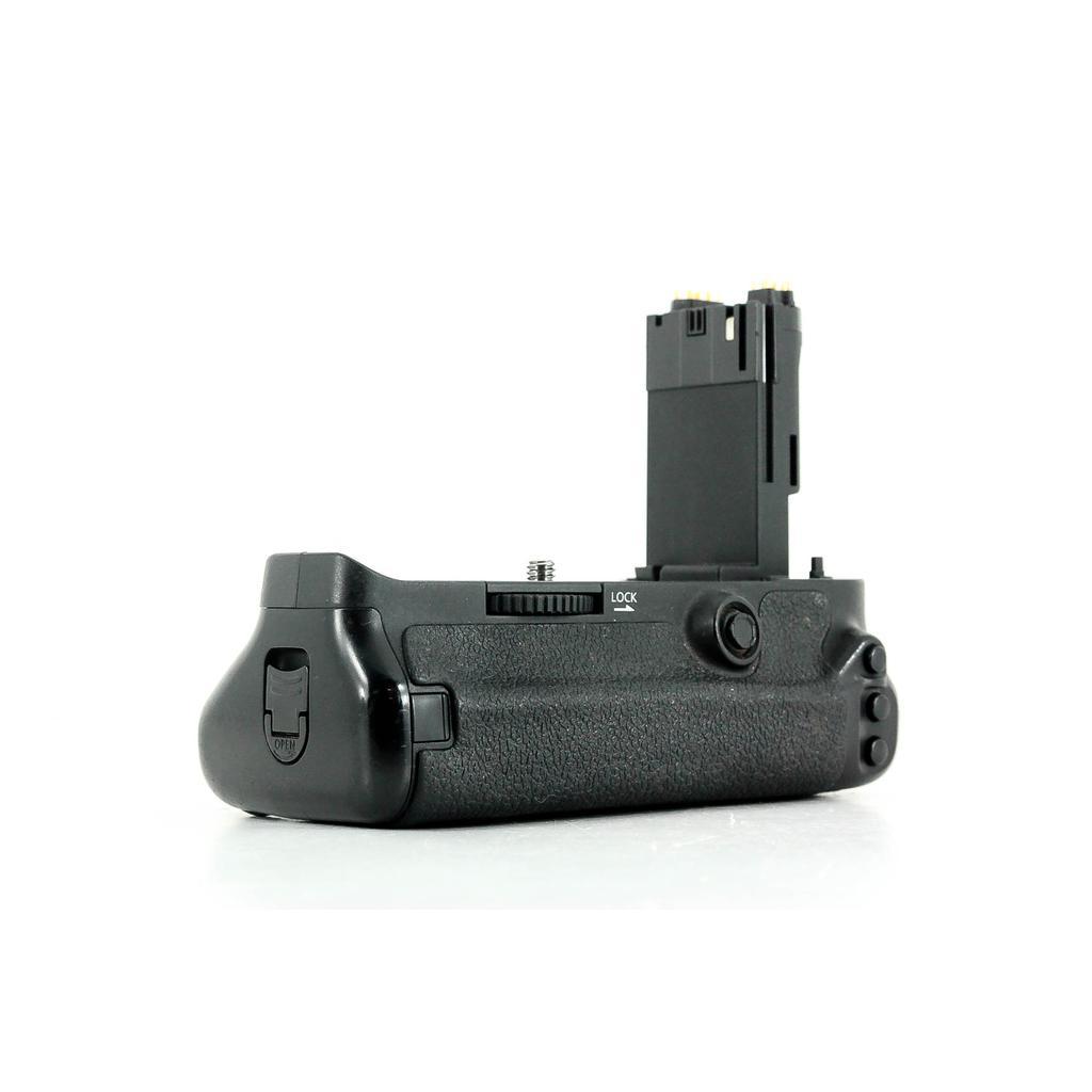 Batterie grip canon bg e11. Découvrez DIAYTAR SÉNÉGAL, votre boutique en ligne où vous pouvez économiser gros sur une large gamme de produits. Trouvez tout ce dont vous avez besoin pour votre maison, de l'électroménager à l'informatique, et restez à la mode avec nos vêtements et gadgets discount. N'attendez plus et profitez dès maintenant de nos offres à prix cassés!