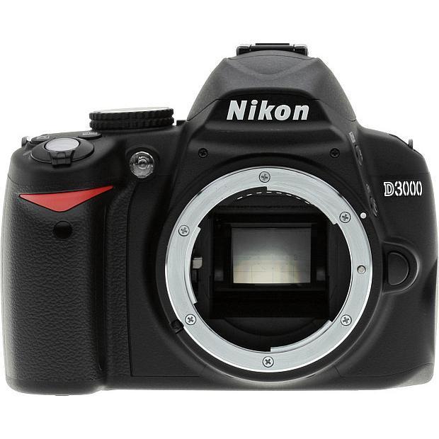 Reflex nikon d3000 noir objectif nikon af s dx nikkor 18 70mm f 3 5 4 5g if ed. Faites des économies sur tous les fronts avec DIAYTAR SÉNÉGAL. Parcourez notre boutique en ligne et trouvez tout ce dont vous avez besoin, des appareils électroménagers dernier cri aux vêtements à la mode, en passant par les gadgets high-tech, le tout à des prix imbattables.