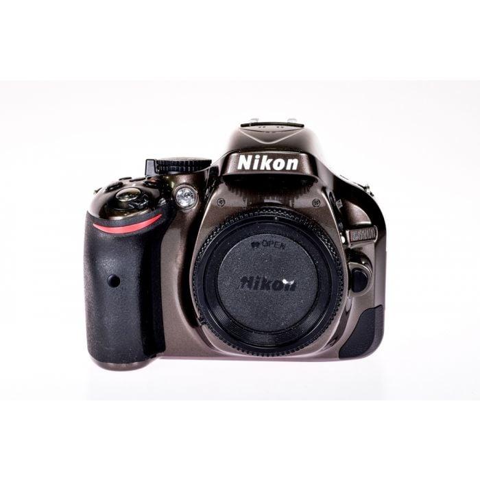 Reflex nikon d5200 marron objectif nikon af s nikkor dx 18 55mm f 3 5 5 6 g vr ii. Découvrez DIAYTAR SÉNÉGAL - votre guichet unique pour des achats discount en ligne. Que vous recherchiez des produits électroménagers, des gadgets high-tech ou des vêtements tendance, notre boutique généraliste propose une large gamme d'articles à prix réduits pour tous les budgets. Ne manquez pas les bonnes affaires chez DIAYTAR SÉNÉGAL !