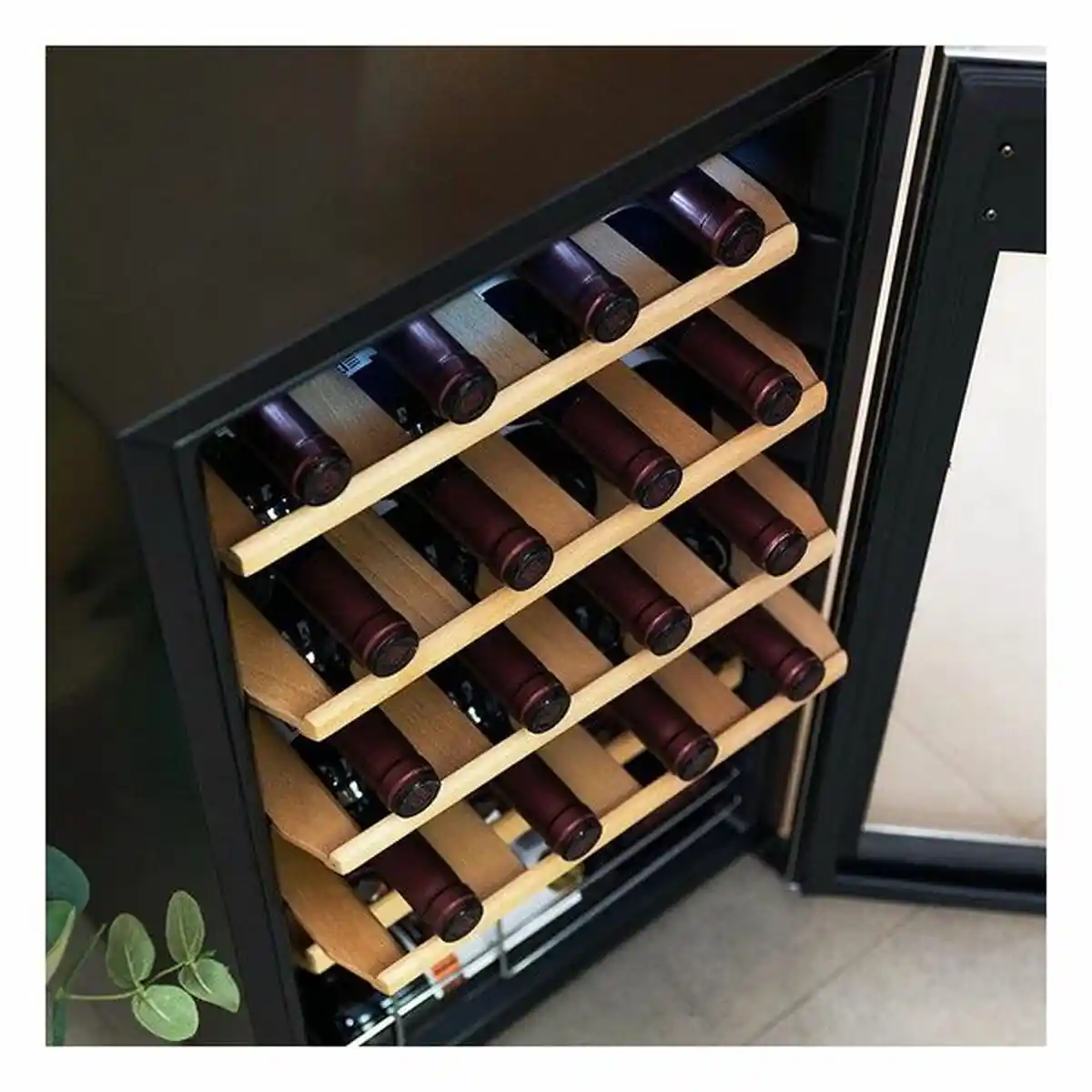 Compresseur vinoteca cecotec grandsommelier 24000 inox_8319. DIAYTAR SENEGAL - Où Chaque Détail Fait la Différence. Parcourez notre sélection soignée et choisissez des articles qui rehaussent votre quotidien, du fonctionnel à l'esthétique.
