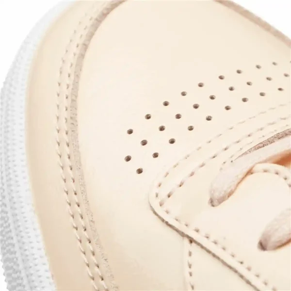 Baskets casual femme Reebok Classic Club C 85 Beige. SUPERDISCOUNT FRANCE