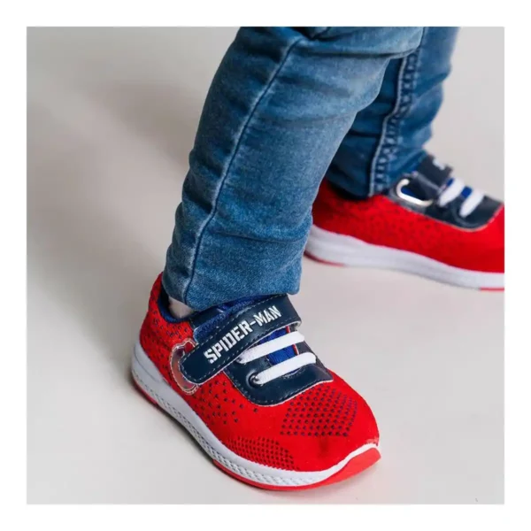 Chaussures de sport pour enfants Spiderman. SUPERDISCOUNT FRANCE