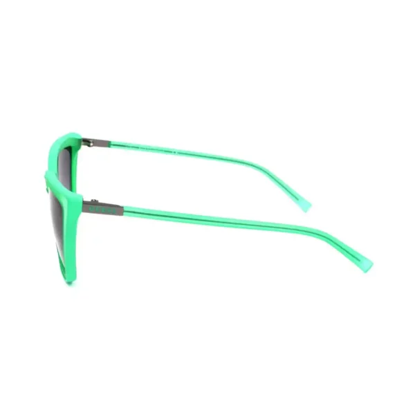 Lunettes de soleil femme guess gu3062 vert clair mat_9089. Bienvenue chez DIAYTAR SENEGAL - Où Chaque Achat Fait une Différence. Découvrez notre gamme de produits qui reflètent l'engagement envers la qualité et le respect de l'environnement.