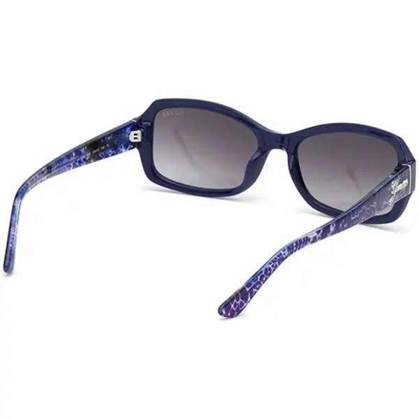 Lunettes de soleil femme guess gu7683 bleu brillant_1632. DIAYTAR SENEGAL - Là où la Qualité est Non Négociable. Parcourez notre boutique en ligne pour découvrir des produits qui incarnent le raffinement et l'excellence du Sénégal.