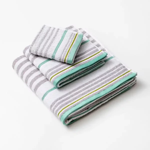 Serviette de bain Benetton Rainbow (3 pcs). SUPERDISCOUNT FRANCE