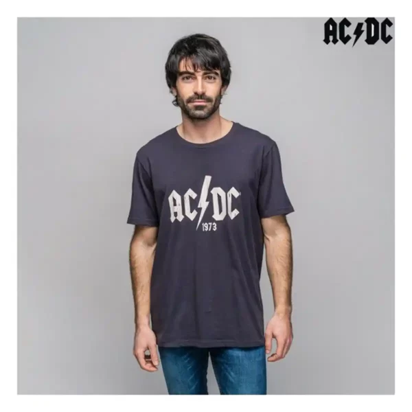 T shirt manches courtes homme acdc noir_2567. DIAYTAR SENEGAL - Où Chaque Produit a son Histoire. Découvrez notre gamme de produits, chacun portant en lui le récit de l'artisanat et de la passion, pour vous offrir une expérience de shopping authentique.