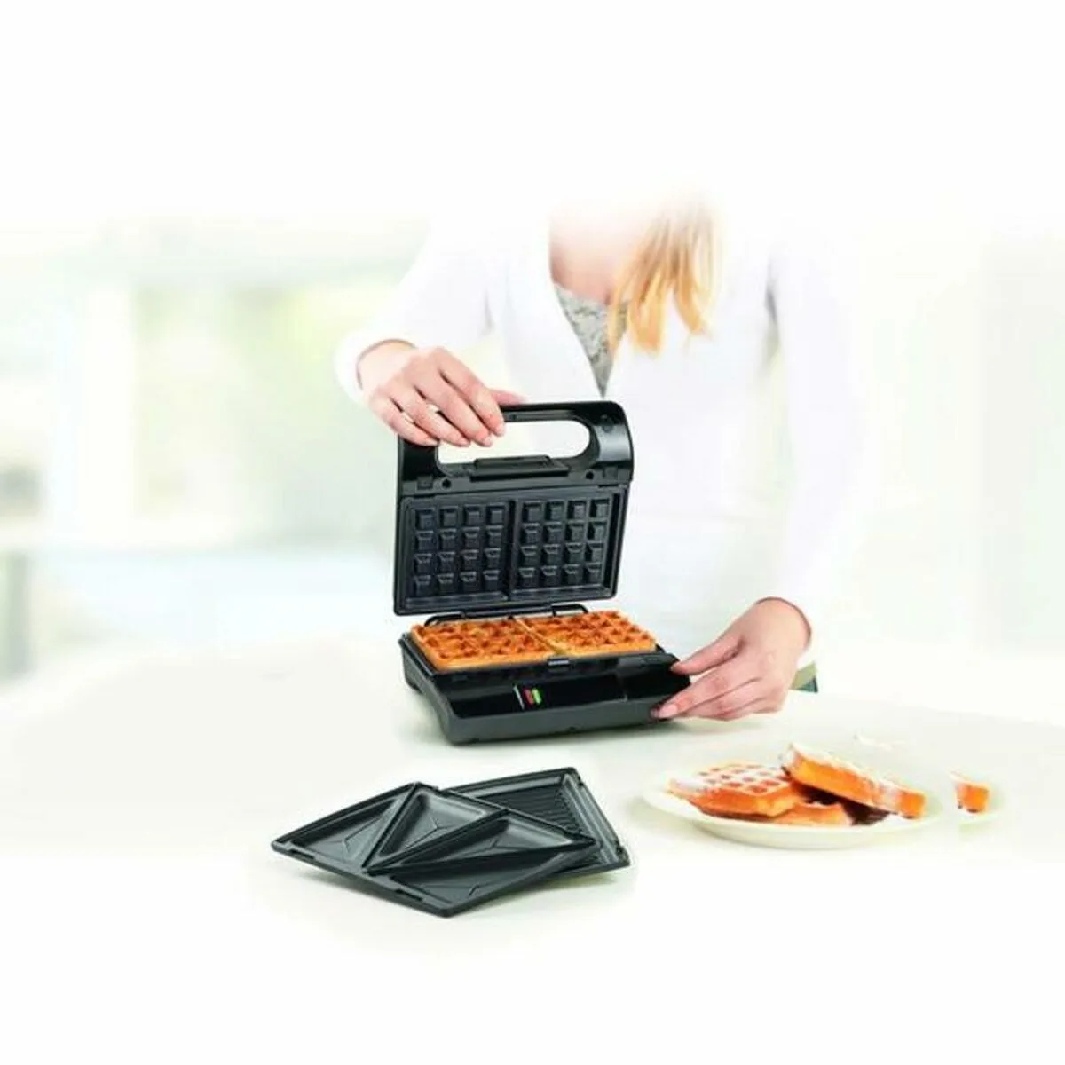 Appareil a sandwich gril princess 01 117002 01 001 700w noir 800 w 700 w s042913631. Shoppez futé, shoppez Diaytar Sénégal