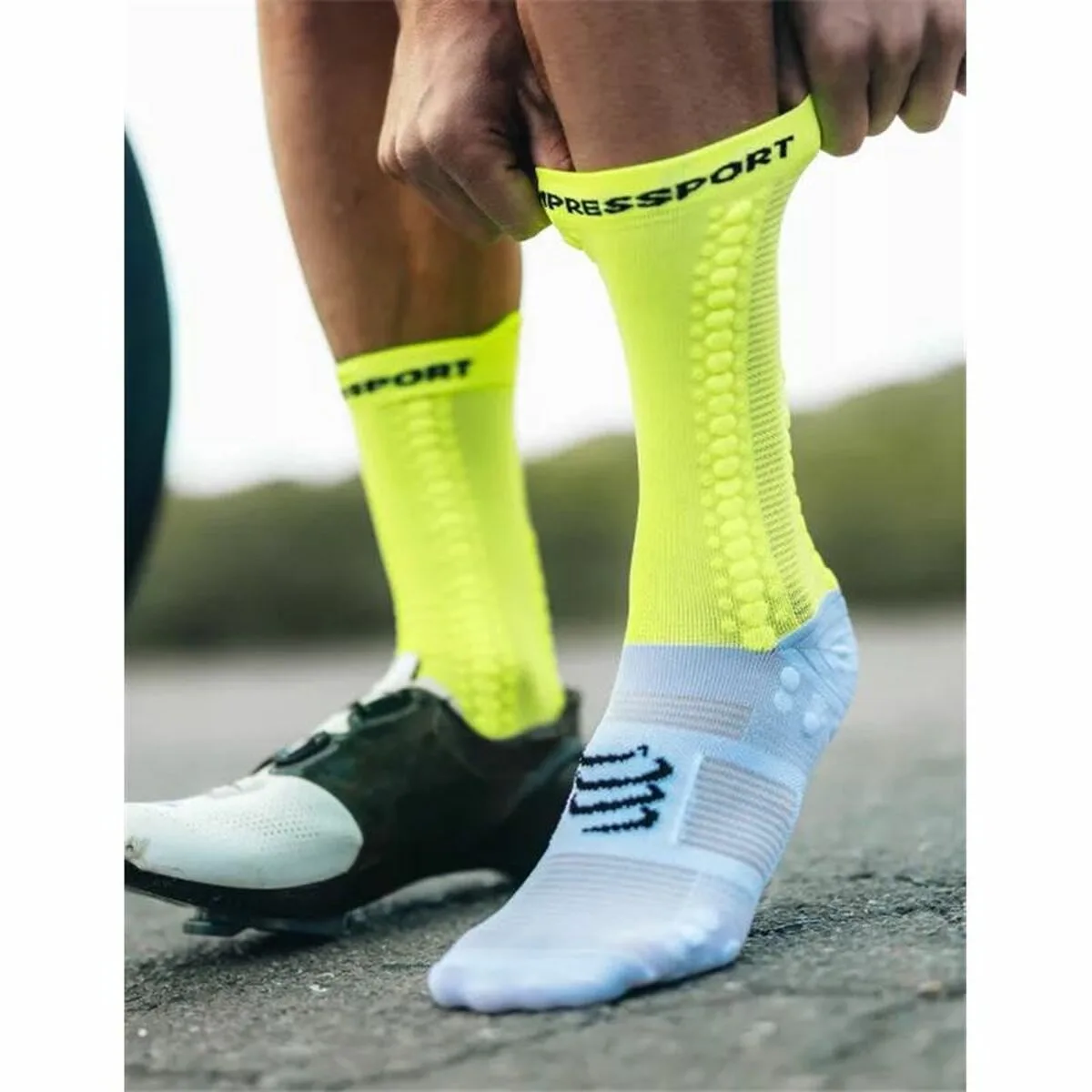 Chaussettes de sport compressport pro racing vert citron s6413638667. Diaytar Sénégal : Votre destination e-commerce pour des produits de qualité à prix discount