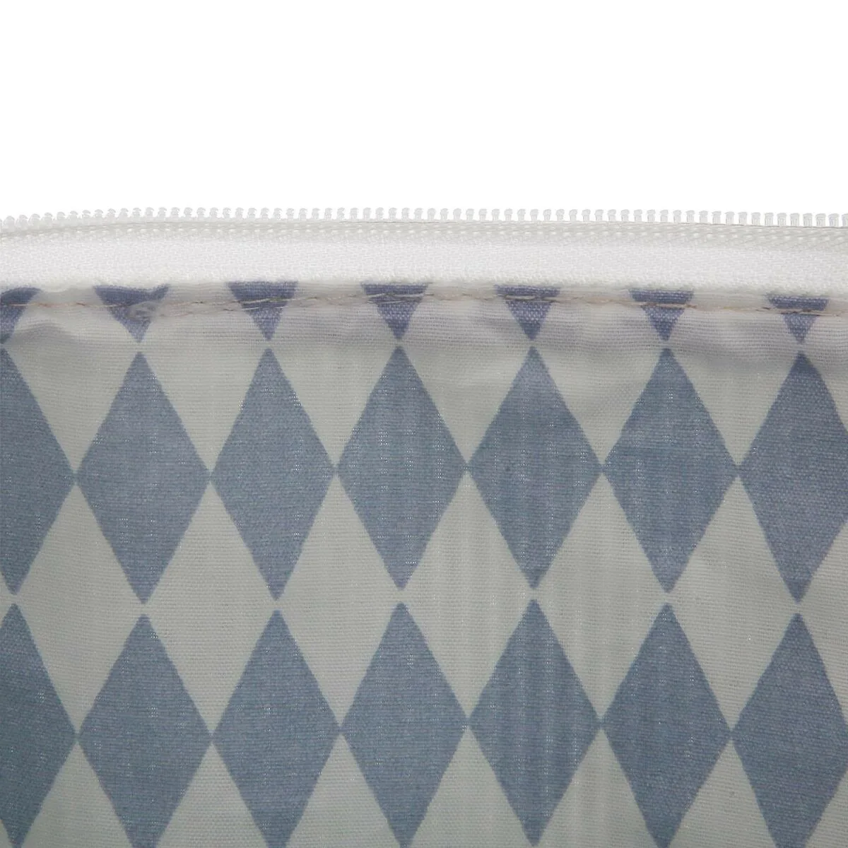 Necessaire de voyage versa rose 12 x 12 x 20 cm s341271679. Transformez votre façon de consommer avec Diaytar Sénégal