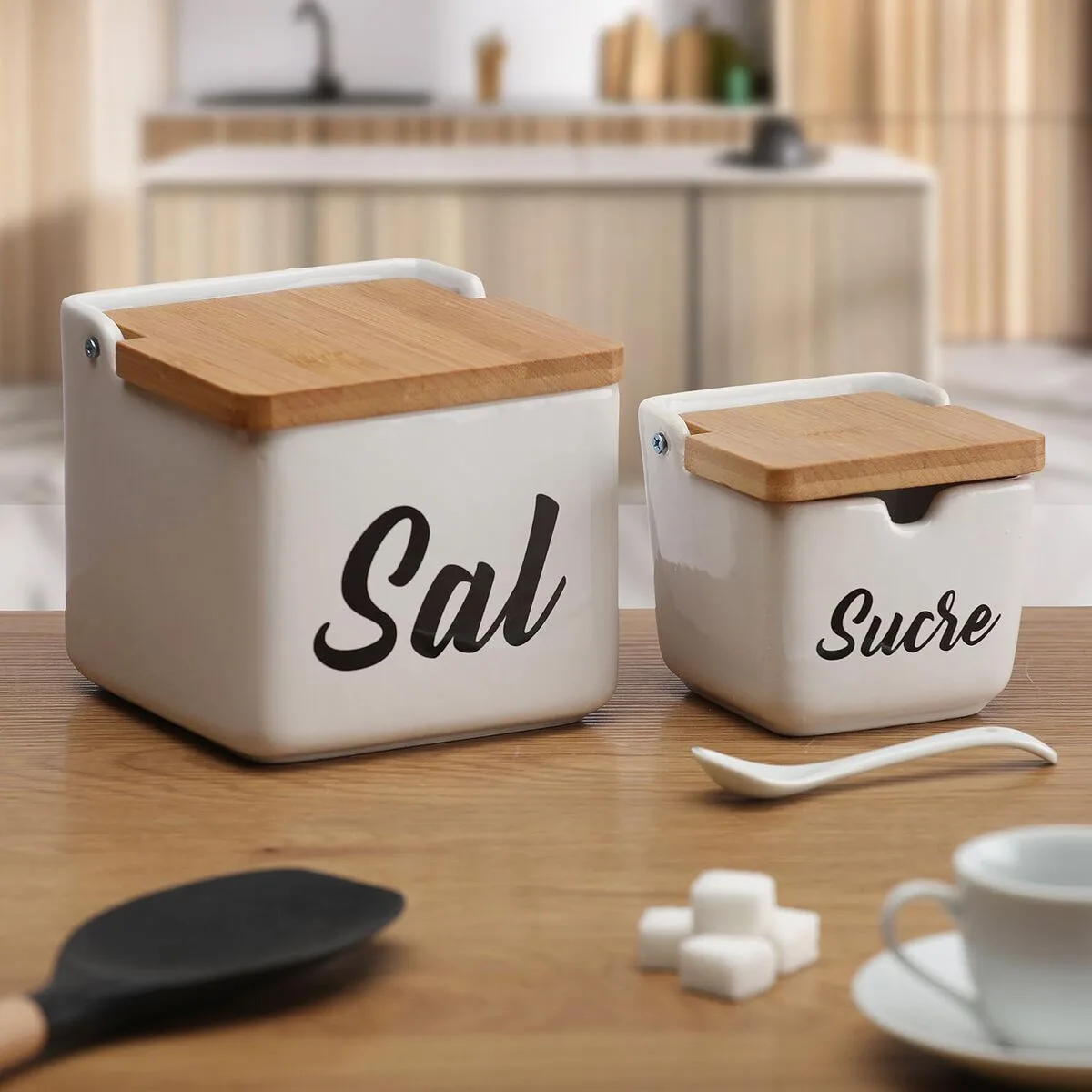 Saliere avec couvercle versa sal blanc ceramique 12 2 x 11 5 x 12 2 cm s341878560. Transformez votre façon de consommer avec Diaytar Sénégal