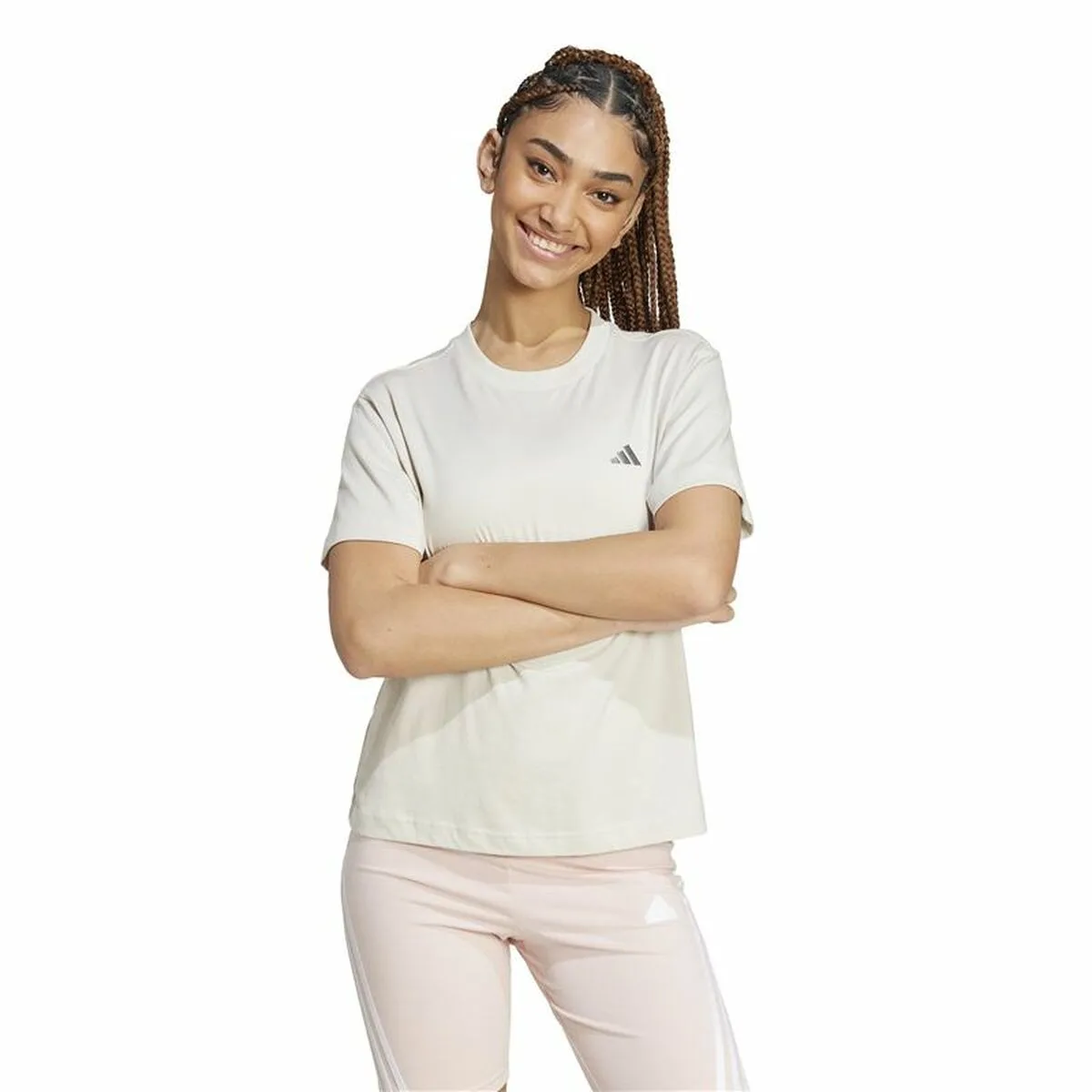 T shirt a manches courtes femme adidas essentials small logo blanc beige s6417670064. La nouvelle ère du shopping sénégalais commence avec Diaytar