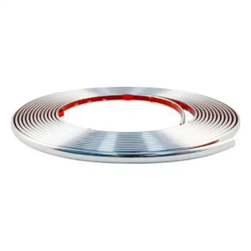 Bande d embellissement de la voiture chrome 9mm x 8m _2354. Bienvenue chez DIAYTAR SENEGAL - Où Chaque Produit a son Histoire. Plongez dans notre sélection diversifiée et découvrez des articles qui racontent le riche patrimoine sénégalais.