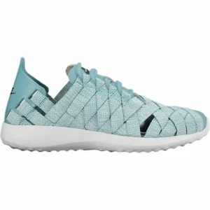Baskets nike juvenate woven premium bleu clair_8290. Bienvenue chez DIAYTAR SENEGAL - Où Choisir Rime avec Découvrir. Plongez dans notre catalogue et trouvez des produits qui révèlent la diversité et la richesse culturelle du Sénégal.