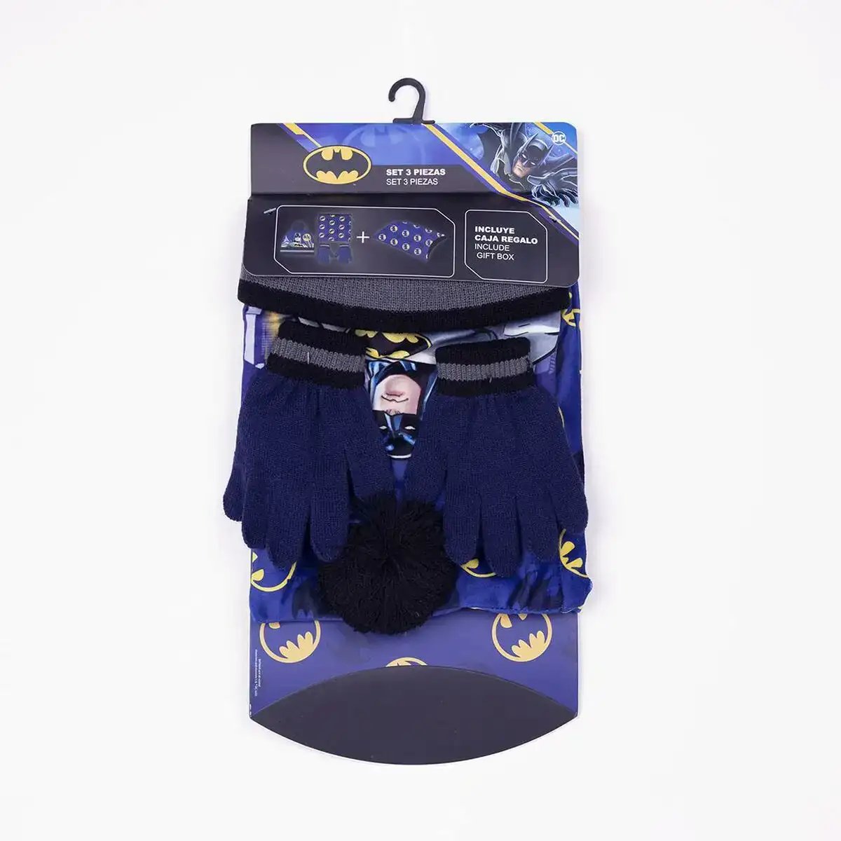 Bonnet gants et echarpe batman bleu fonce_6393. DIAYTAR SENEGAL - Là où Chaque Clic Compte. Parcourez notre boutique en ligne et laissez-vous guider vers des trouvailles uniques qui enrichiront votre quotidien.
