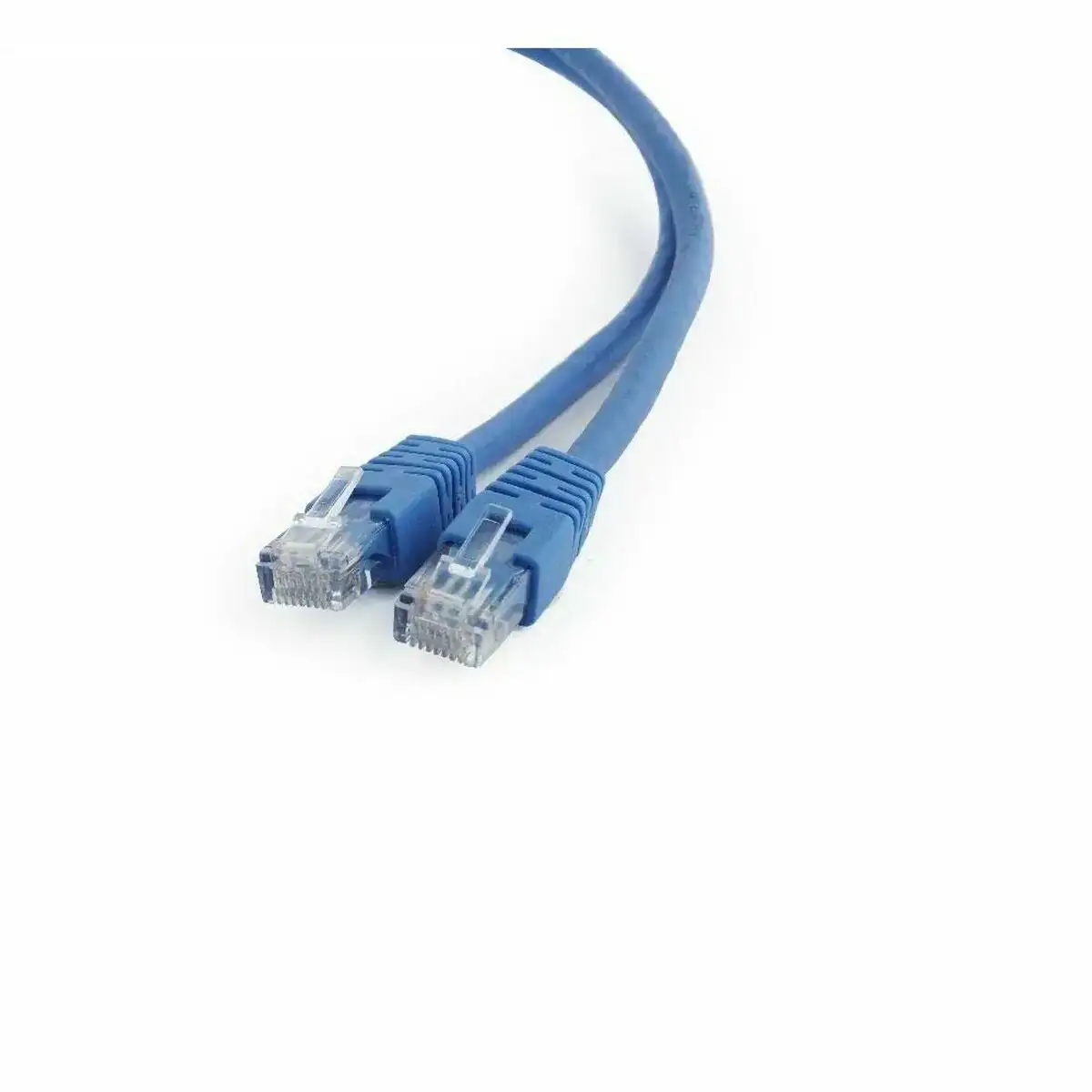 Cable reseau rigide utp 6eme categorie gembird pp6u 2m b bleu 2 m_9454. DIAYTAR SENEGAL - Là où Chaque Produit a son Histoire. Découvrez notre gamme de produits, chacun portant en lui le récit de l'artisanat et de la passion, pour vous offrir une expérience de shopping authentique.