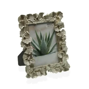 Cadre photos fleurs resine_5582. DIAYTAR SENEGAL - L'Art de Choisir, l'Art de S'émerveiller. Explorez notre gamme de produits et laissez-vous émerveiller par des créations authentiques et des designs modernes.