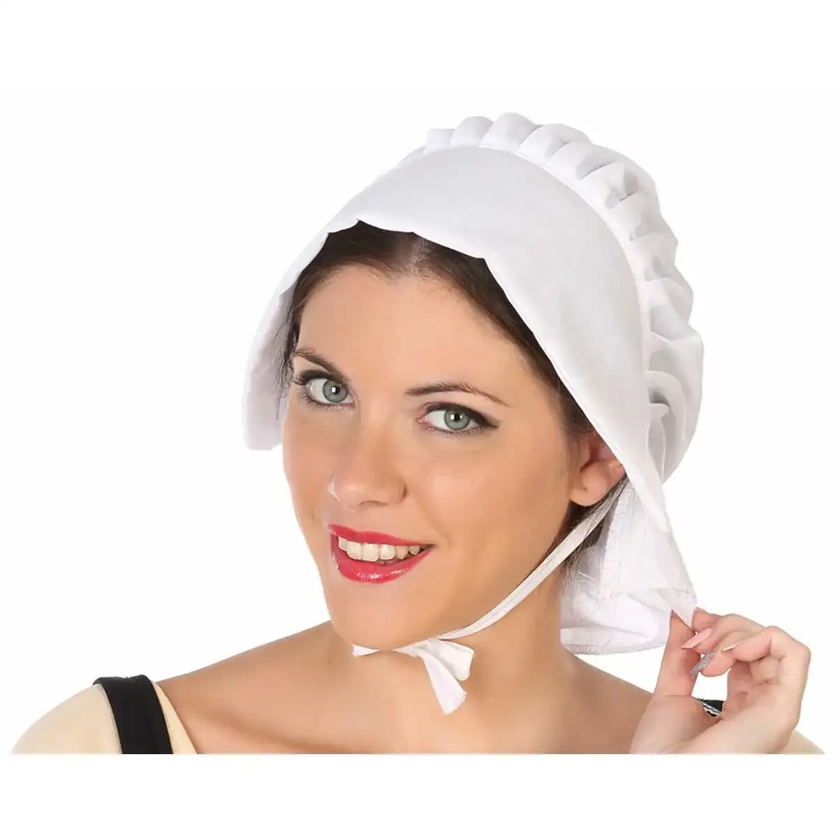 Chapeau femme servante_4647. DIAYTAR SENEGAL - Où Chaque Achat Raconte une Histoire. Parcourez notre boutique en ligne pour trouver des articles qui évoquent le savoir-faire et la tradition du Sénégal.