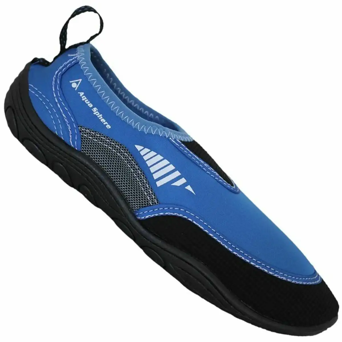 Chaussons aqua sphere beach walker bleu_5987. DIAYTAR SENEGAL - Là où Choisir est une Célébration de l'Artisanat. Explorez notre gamme variée et choisissez des produits qui incarnent la tradition et le talent des artisans du Sénégal.