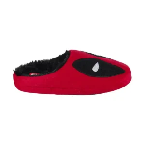 Chaussons deadpool rouge_3531. DIAYTAR SENEGAL - Votre Plateforme Shopping de Confiance. Naviguez à travers nos rayons et choisissez des produits fiables qui répondent à vos besoins quotidiens.