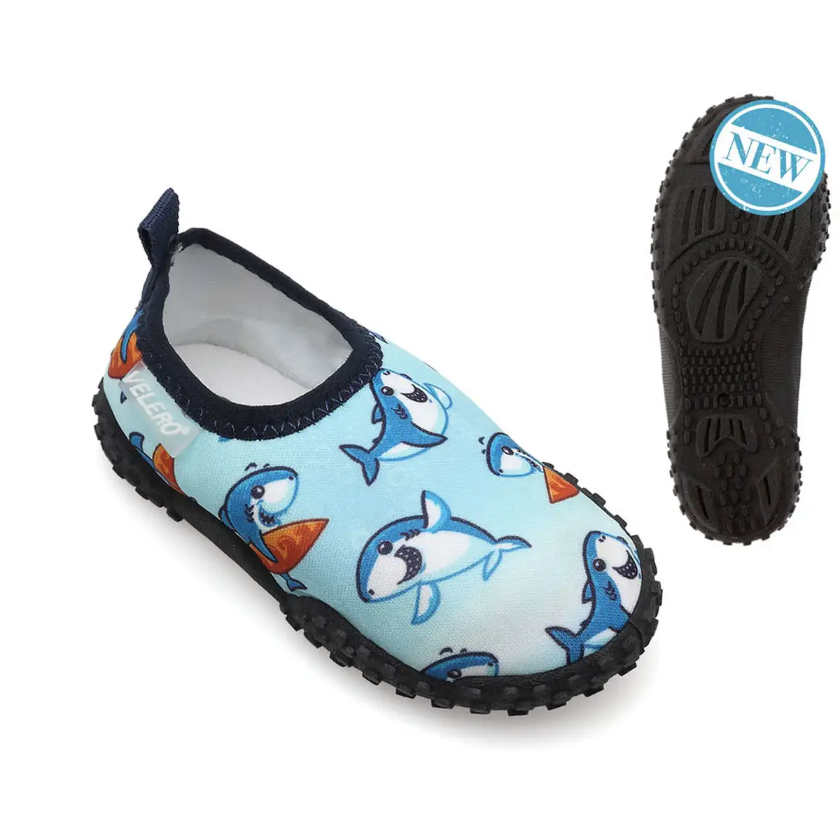 Chaussons enfant requin_3295. DIAYTAR SENEGAL - Où Choisir est un Plaisir Responsable. Parcourez notre catalogue et choisissez des produits qui incarnent notre engagement envers des pratiques durables et éthiques.