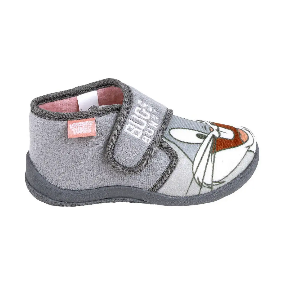 Chaussons pour enfant 3d looney tunes gris_4461. DIAYTAR SENEGAL - Votre Passage vers le Raffinement. Plongez dans notre univers de produits exquis et choisissez des articles qui ajoutent une touche de sophistication à votre vie.