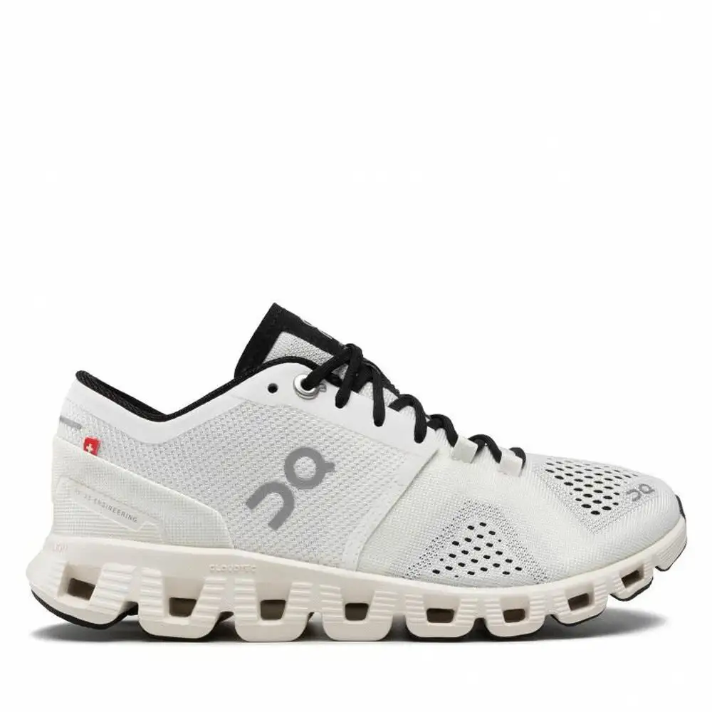 Chaussures de sport pour femme cloud x blanc_5200. DIAYTAR SENEGAL - L'Art du Shopping Sublime. Naviguez à travers notre catalogue et choisissez parmi des produits qui ajoutent une touche raffinée à votre vie quotidienne.