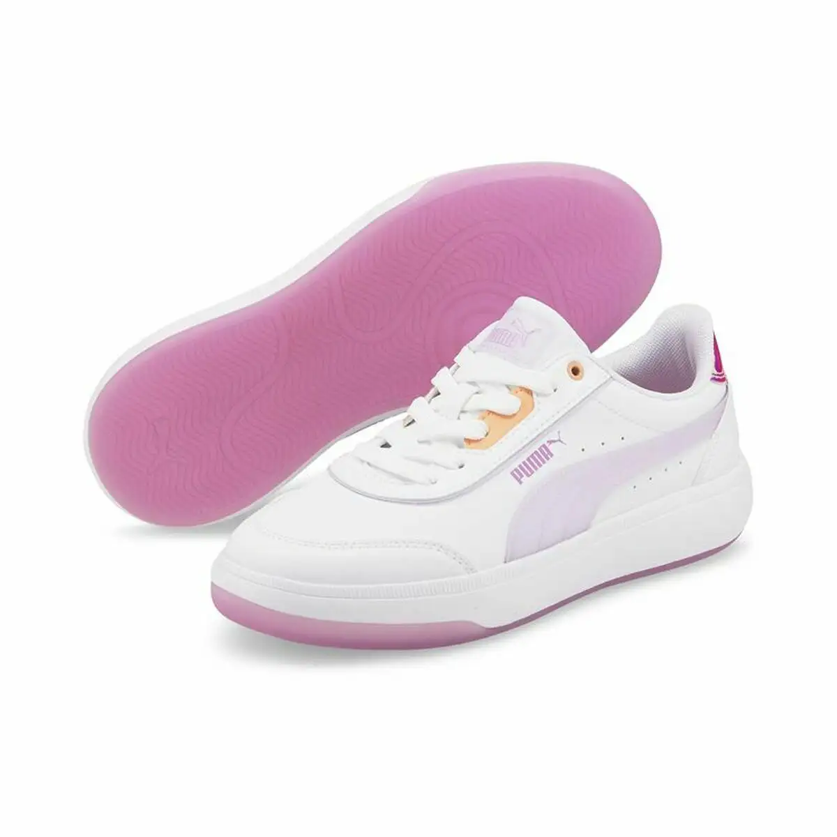 Chaussures de sport pour femme puma tori candy blanc_2641. Bienvenue chez DIAYTAR SENEGAL - Où Chaque Produit a son Âme. Découvrez notre gamme et choisissez des articles qui résonnent avec votre personnalité et vos valeurs.