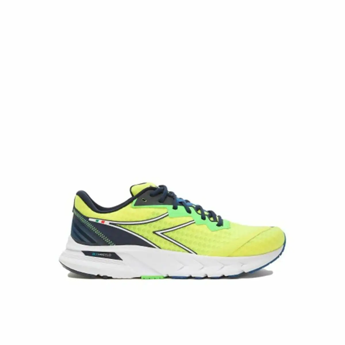 Chaussures de sport pour homme diadora mythos blushield volo 2 jaune_7796. DIAYTAR SENEGAL - Votre Passage vers l'Élégance Accessible. Parcourez notre boutique en ligne pour trouver des produits qui vous permettent d'allier style et économies.