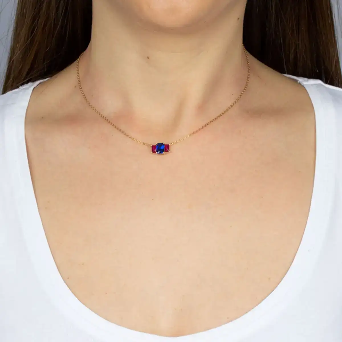 Collier femme vidal vidal x7652038_4963. Bienvenue chez DIAYTAR SENEGAL - Où Chaque Objet a sa Propre Histoire. Découvrez notre sélection soigneusement choisie et choisissez des produits qui racontent le patrimoine sénégalais.